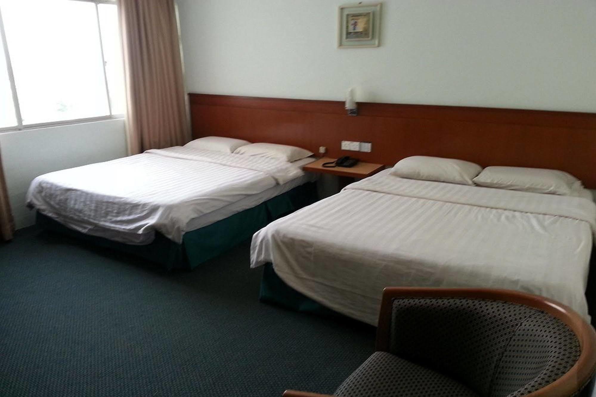 Regal Malaysia Hotel *